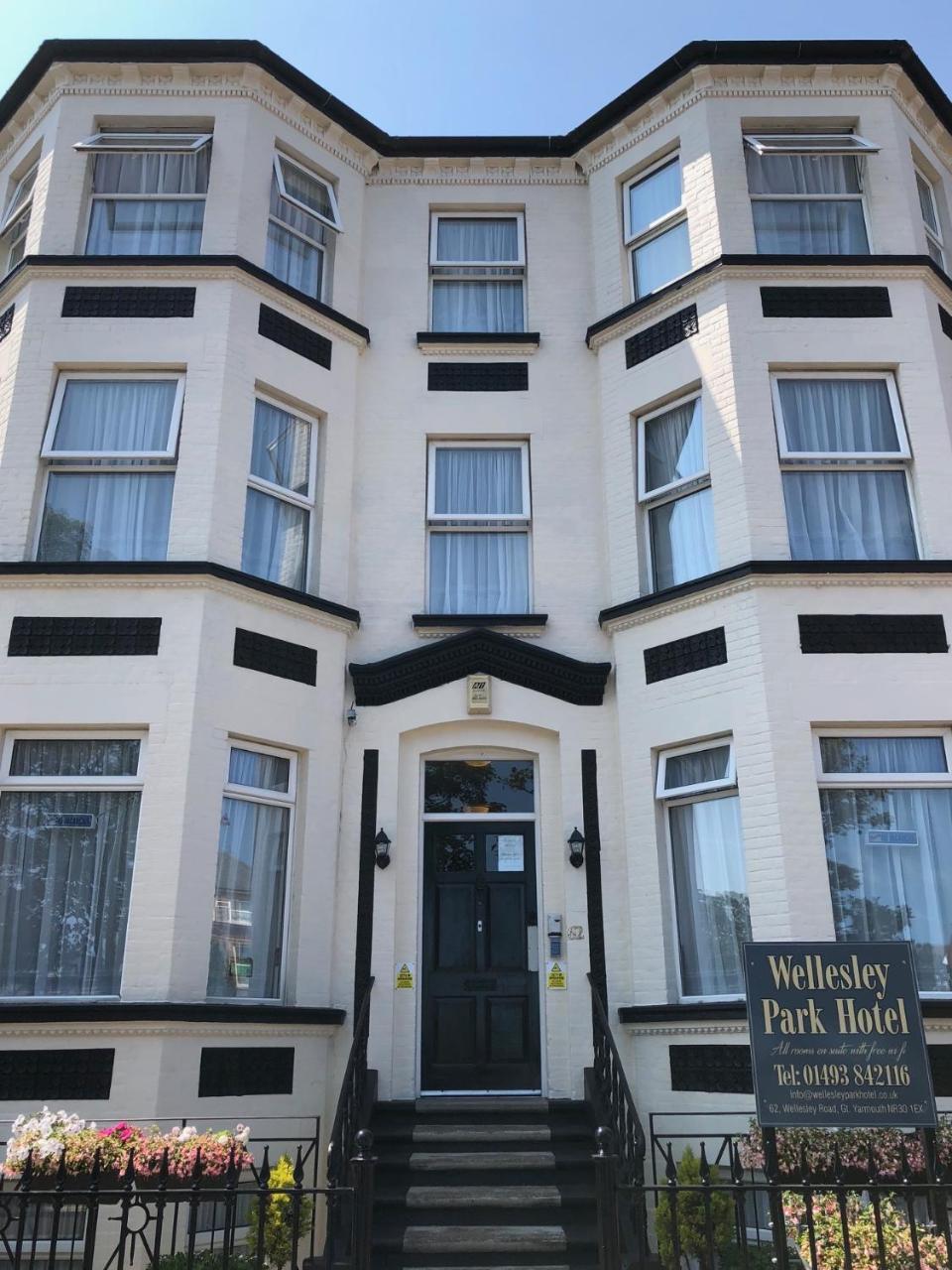 Wellesley Park Hotel Great Yarmouth Ngoại thất bức ảnh